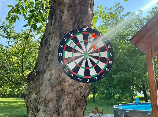 Idila Pod Rtnjem - Najam Cele Vikendice Sa Bazenom Дом отдыха *