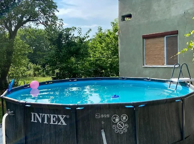 Idila Pod Rtnjem - Najam Cele Vikendice Sa Bazenom Дом отдыха