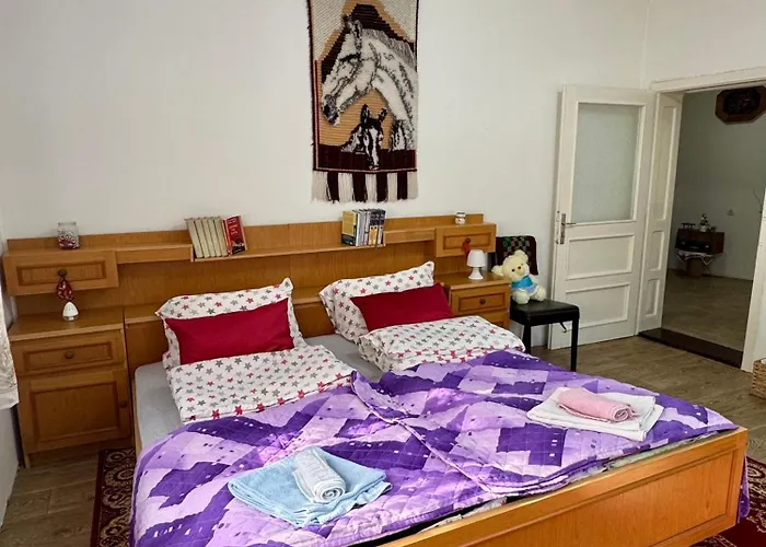 Дом отдыха Idila Pod Rtnjem - Najam Cele Vikendice Sa Bazenom *